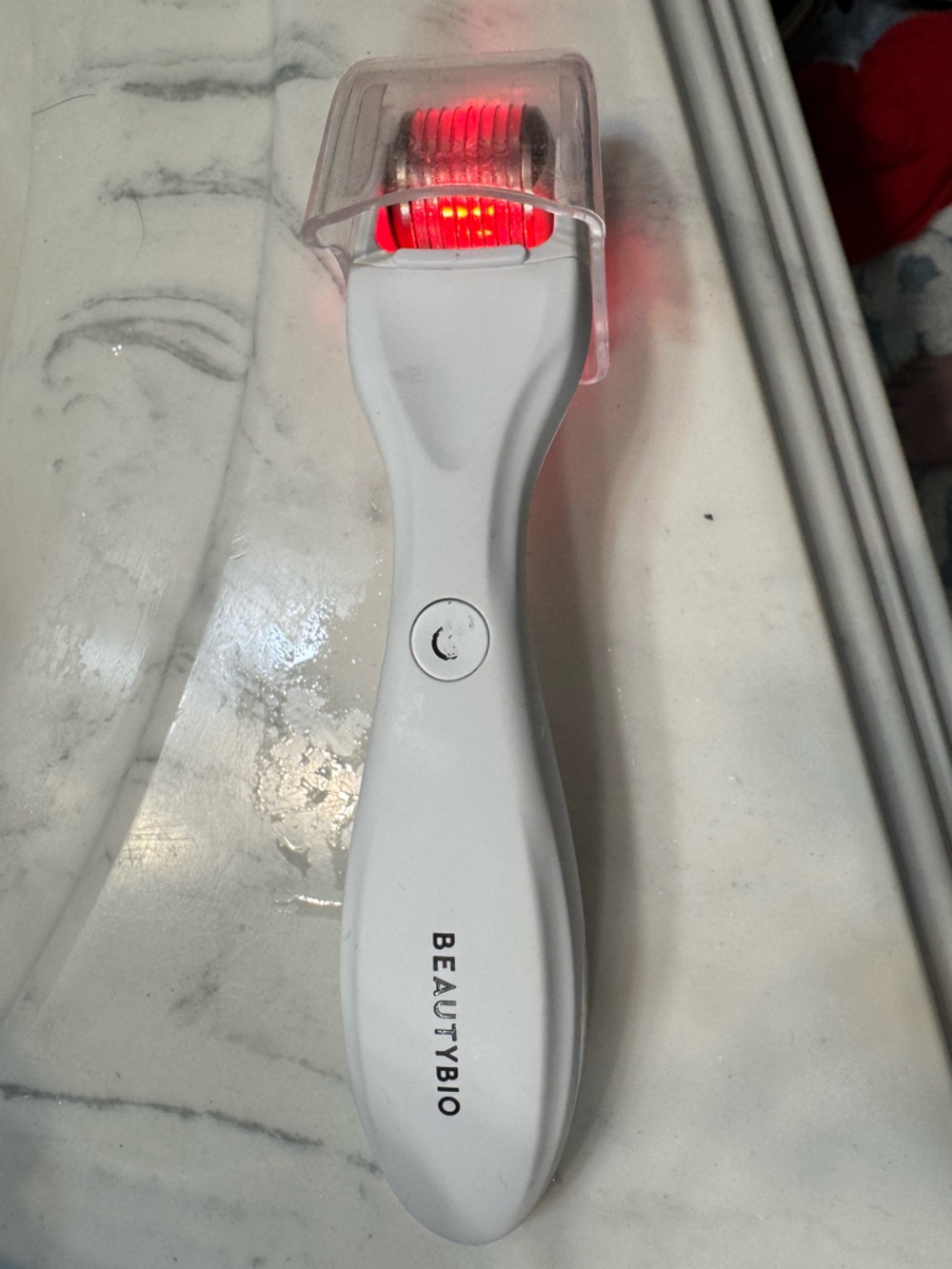 BNIP- GloPRO Microneedling Tool and Tru Face Line Corrector Kit - Picture 3 of 16